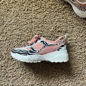 Boutique Fashion Sneaker